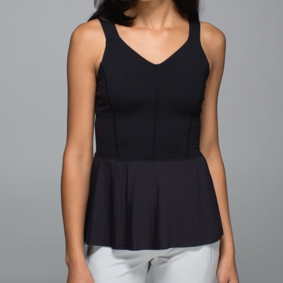 Lululemon NWOT City Tank (8) - Picture 10 of 16